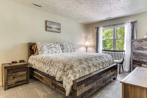 House (4 Bedrooms) | Interior