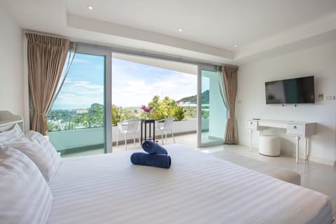 Exclusive Apartment, 2 Bedrooms, Balcony, Partial Sea View | View from room