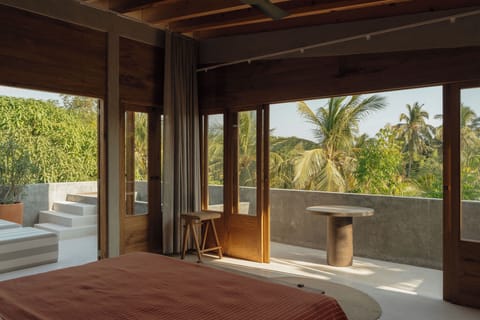 Master Suite Pool View | Egyptian cotton sheets, premium bedding, in-room safe