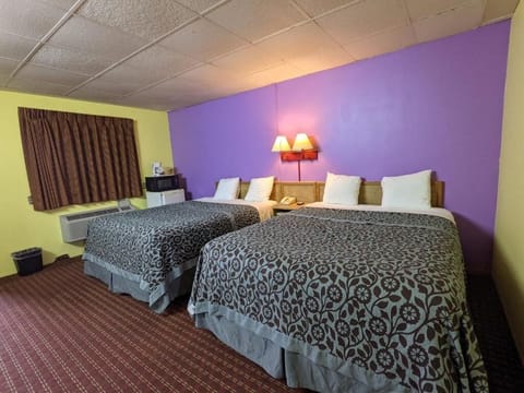 Standard Double Room, 2 Queen Beds, Non Smoking | Desk, soundproofing, free WiFi