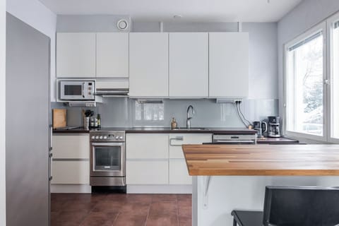 Deluxe Apartment, Courtyard View | Private kitchen | Coffee/tea maker, electric kettle