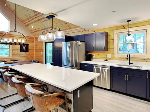 House (5 Bedrooms) | Property amenity