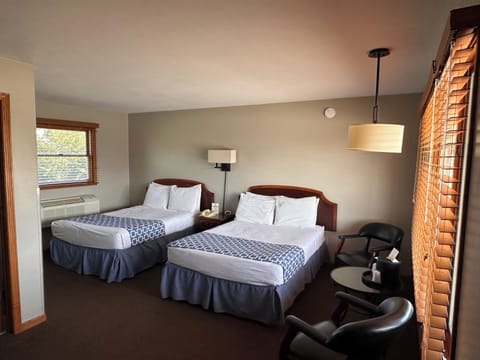 Basic Double Room | Desk, laptop workspace, iron/ironing board, free WiFi