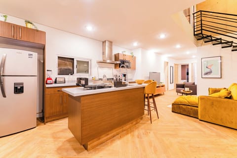 Exclusive Apartment, 3 Bedrooms | Private kitchen