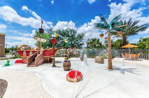 House (3 Bedrooms) | Property amenity