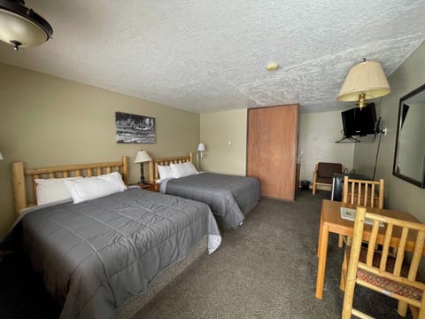 Basic Room, 2 Queen Beds | Free WiFi