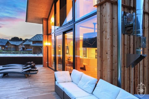 Premium Ferienhaus # 8  mit Sauna & Swim Spa | Bathroom | Jetted tub, hair dryer, towels