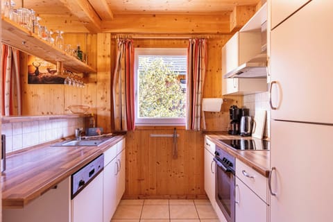 Ferienhaus # 155  mit 3 Schlafzimmern | Private kitchen | Fridge, stovetop, dishwasher, coffee/tea maker