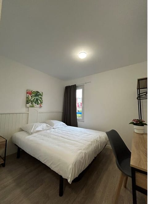 Business Double or Twin Room | Soundproofing, bed sheets