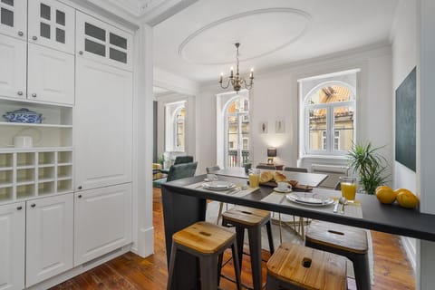 Apartment, 1 Bedroom | Private kitchen | Electric kettle, toaster