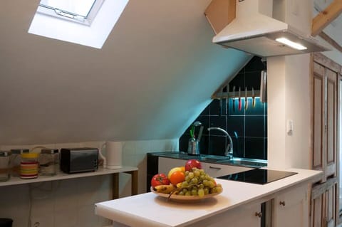 Apartment, 2 Bedrooms | Private kitchen | Electric kettle