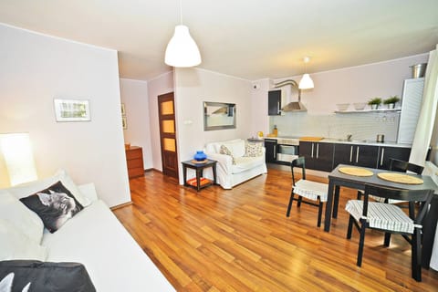 Classic Apartment | 1 bedroom, iron/ironing board, free WiFi