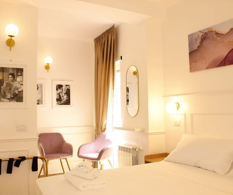 Standard Double Room, Balcony | Free minibar items, soundproofing, free WiFi