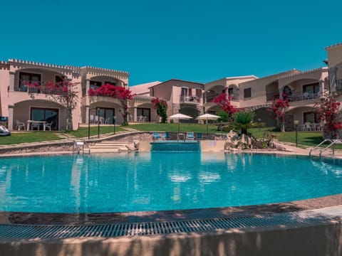 Apartment | Pool | Outdoor pool