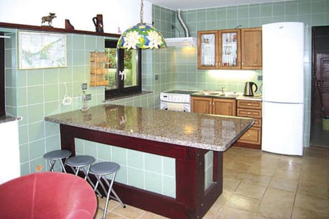 Apartment | Private kitchen | Electric kettle, toaster