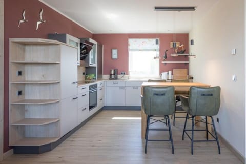 Apartment | Private kitchen | Highchair