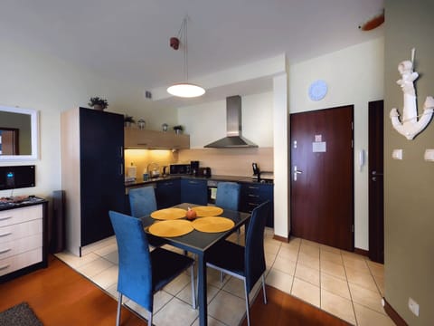 Apartment | Private kitchen | Electric kettle, toaster