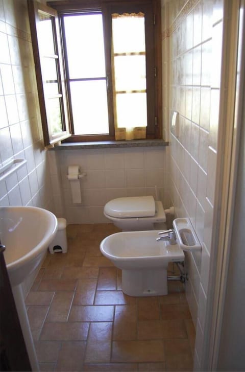 Apartment, Balcony | Bathroom