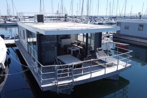 Mobile Home | Exterior