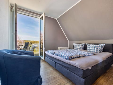 House | 4 bedrooms, individually furnished