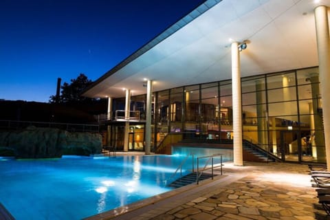 House | Pool