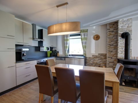 Chalet | Private kitchen | Electric kettle, toaster, highchair