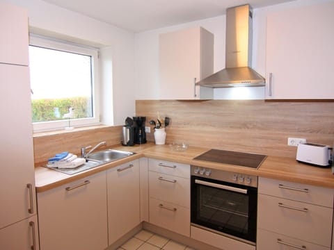 House | Private kitchen | Electric kettle, toaster, highchair