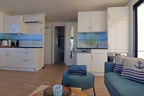 Mobile Home | Dining