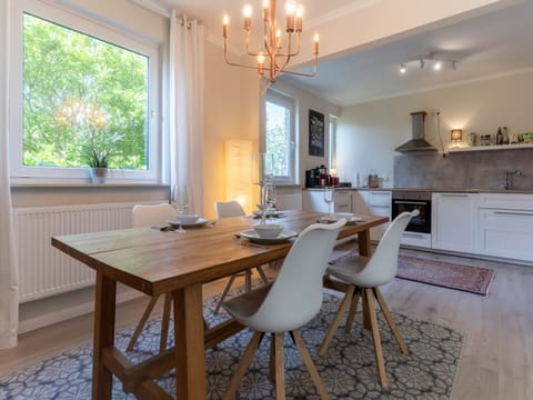 House | Dining