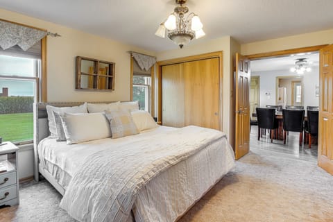 House (4 Bedrooms) | Interior