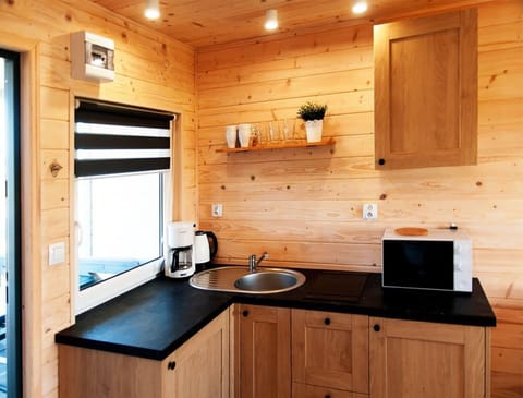 House | Private kitchen | Electric kettle, toaster, highchair