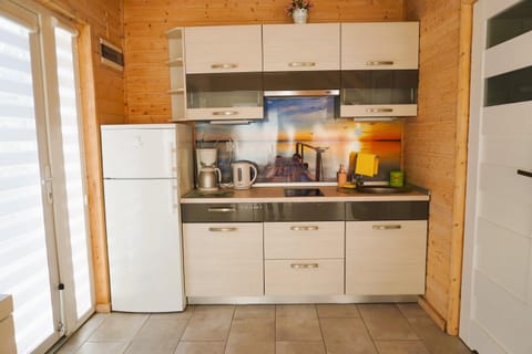 House | Private kitchen | Electric kettle, toaster, highchair