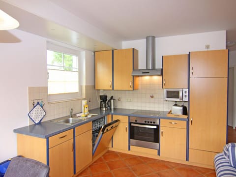 Apartment | Private kitchen | Electric kettle, toaster, highchair