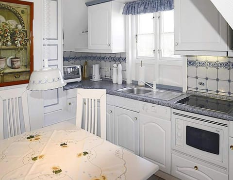 Apartment | Private kitchen | Highchair