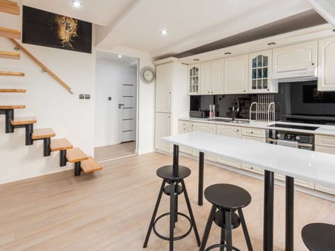 Apartment | Private kitchen | Highchair