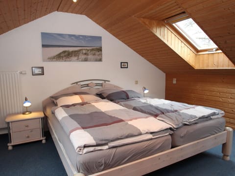 House | 3 bedrooms, individually furnished