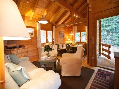 House | Living room