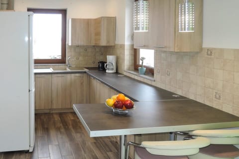 House | Private kitchen | Electric kettle, toaster, highchair