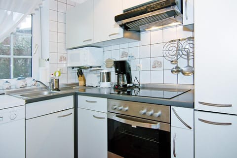 House | Private kitchen | Highchair