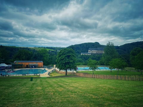 House | Pool