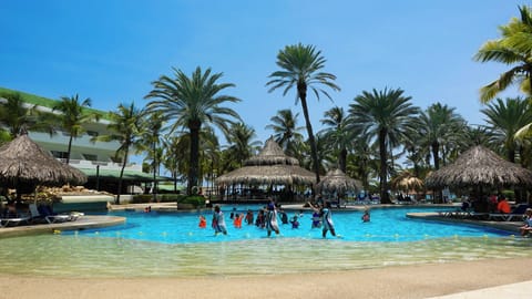 3 outdoor pools