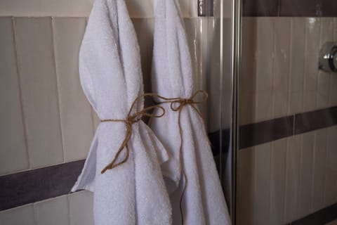 Suite, Mountain View | Bathroom | Shower, hair dryer, towels, soap