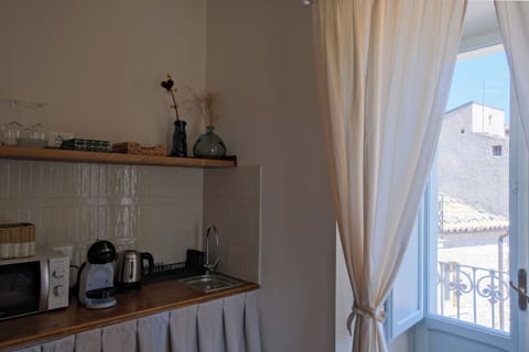 Suite, Mountain View | In-room dining