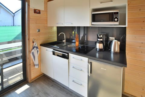 House | Private kitchen | Electric kettle, toaster, highchair
