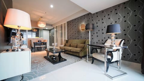 Deluxe Apartment | Living area
