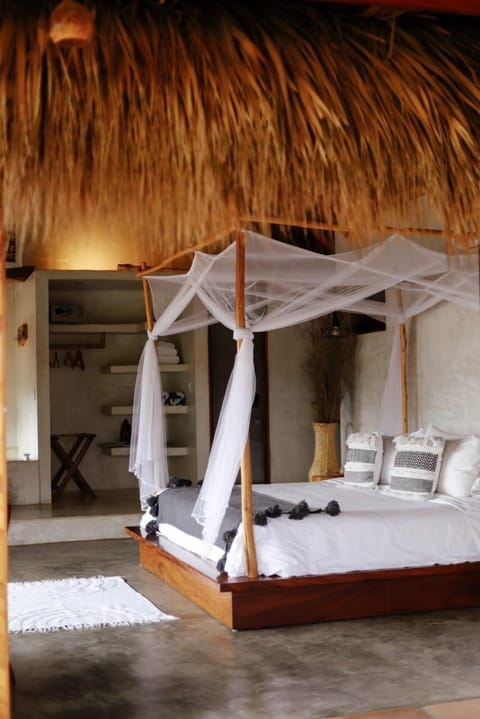 Deluxe Room, Beach View | Blackout drapes, iron/ironing board, free WiFi