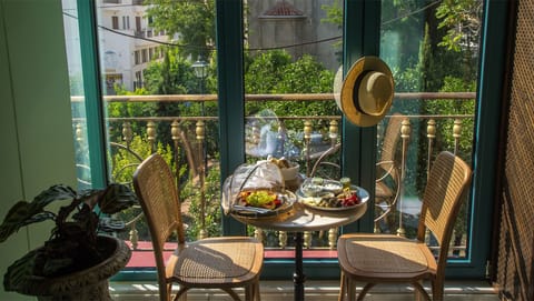 Luxury Double Room, City View | Terrace/patio