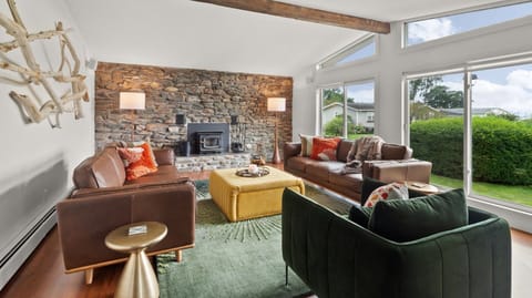 House, 3 Bedrooms | Living area | Smart TV