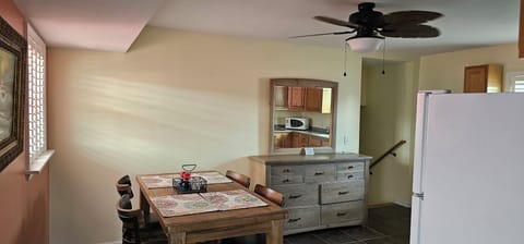 Standard Penthouse, Pool View | Desk, iron/ironing board, free WiFi, bed sheets