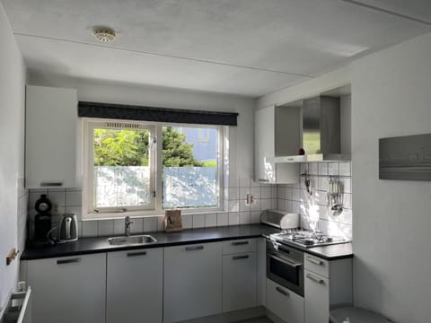 House | Private kitchen | Electric kettle, toaster